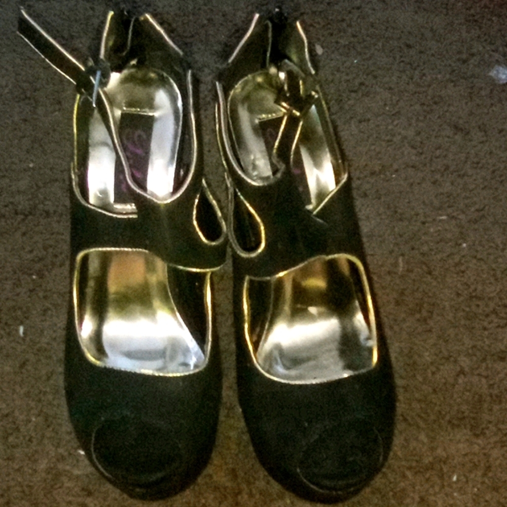 Black and gold heels
